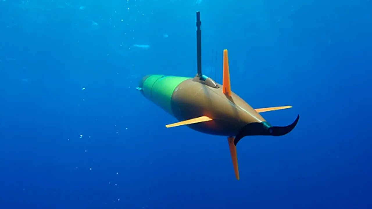 1-aku-underwater1-uh-500 