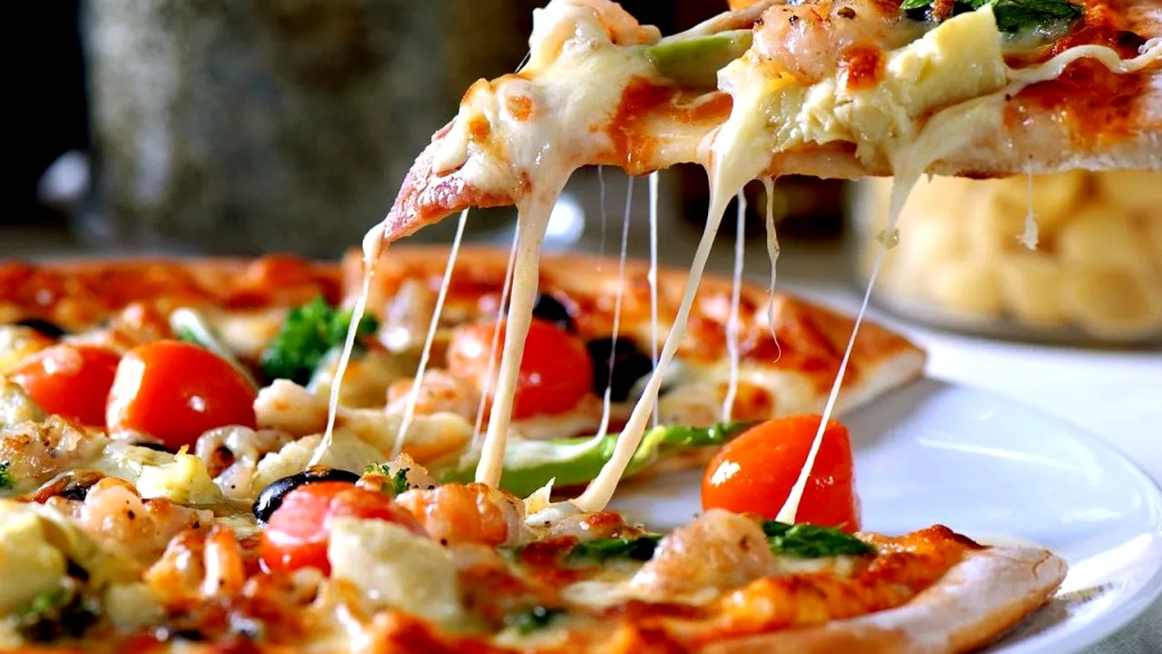 pizza-mancare-obezitate-pixabay_descopera 