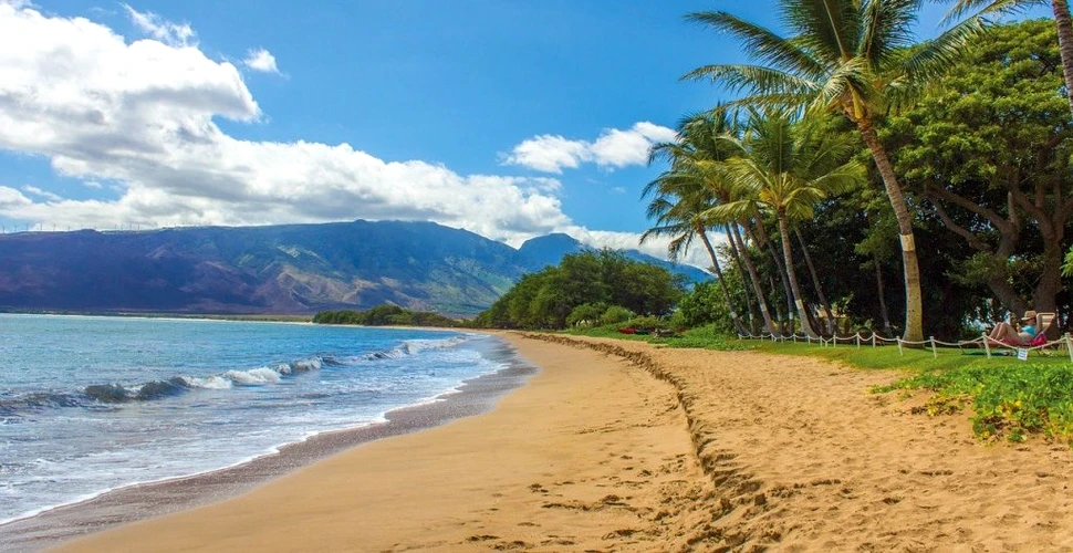 Hawaii, asediată de turişti americani. Autoritățile au de gând să limiteze accesul vizitatorilor