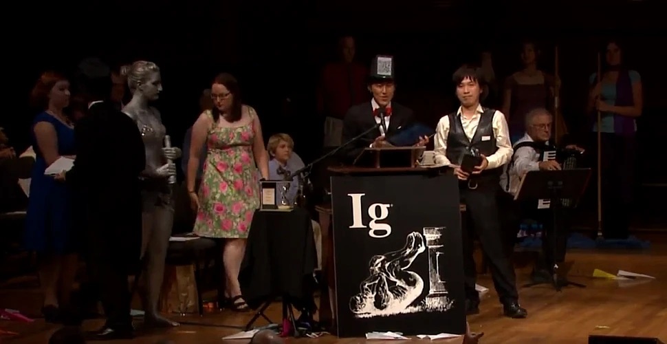 Au fost decernate cele mai inedite trofee ale ştiinţei – Premiile Ig Nobel, ediţia 2012 (VIDEO)