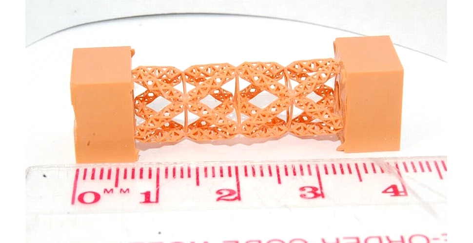 Construcţiile viitorului: imprimantele 3D pot produce materiale de 10.000 de ori mai rezistente decât oţelul