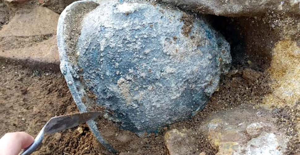 Căști antice descoperite printre ruinele de la Acropola Elea-Velia