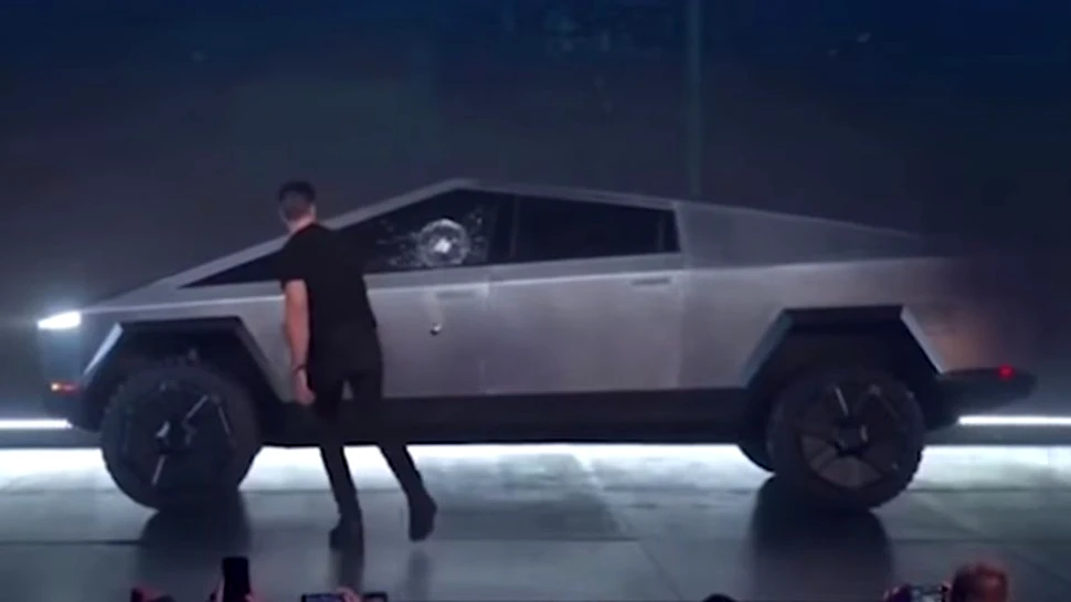 Tesla, ironizată de către LEGO care a prezentat propriul model ”Cybertruck”