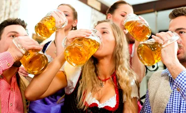 „Burta de bere”, un mit. Medicii români recomandă consumul „moderat şi regulat” pentru beneficii