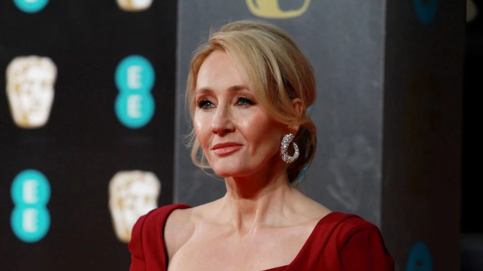 Suma URIAŞĂ pe care a donat-o scriitoarea J. K. Rowling pentru cercetări privind scleroza multiplă