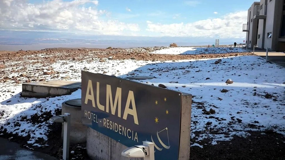 Cel mai uscat loc de pe planetă, acoperit de un strat gros de zăpadă