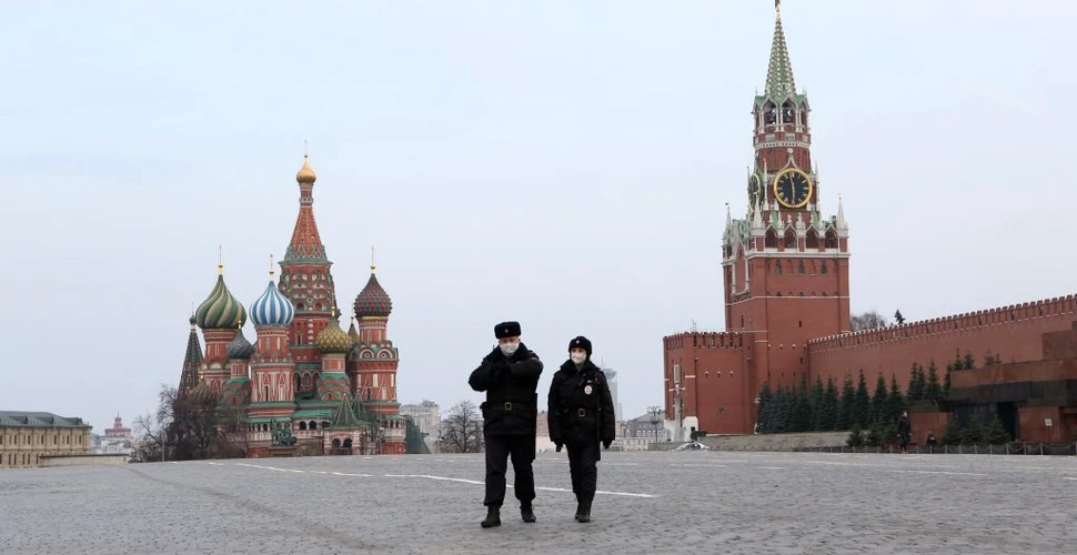Restricții dure în Moscova, după creșterea masivă a deceselor de COVID
