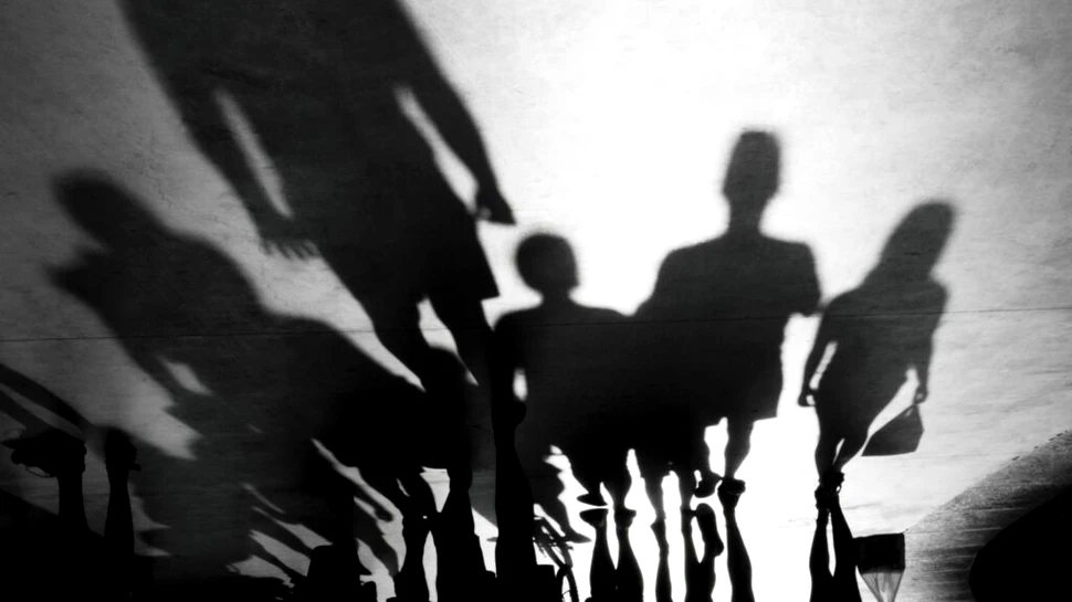 Umbrele se pot „mișca” mai rapid decât lumina. Sau nu?