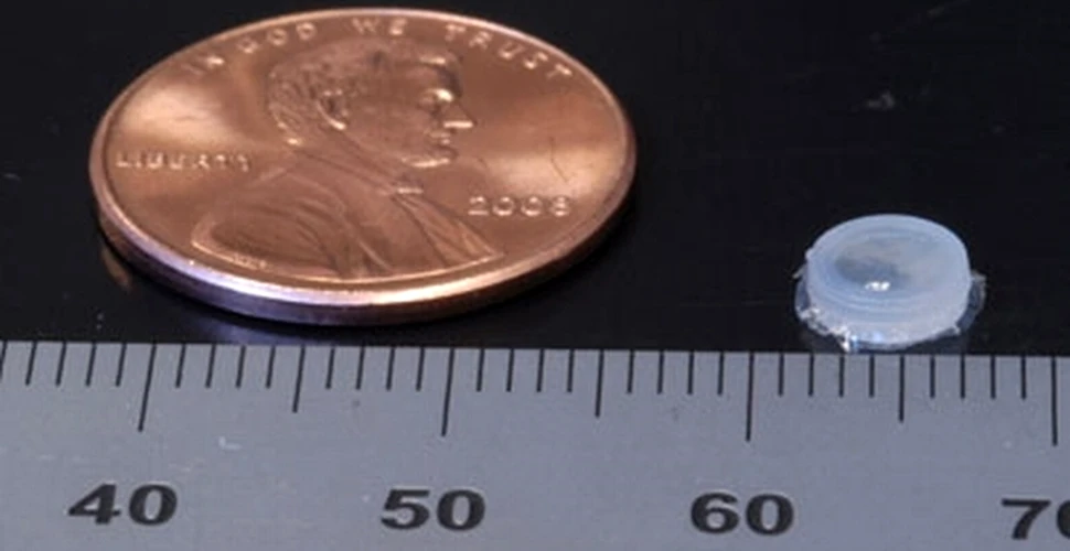 Un implant de 8 milimetri ar putea detecta cancerul şi atacurile de cord