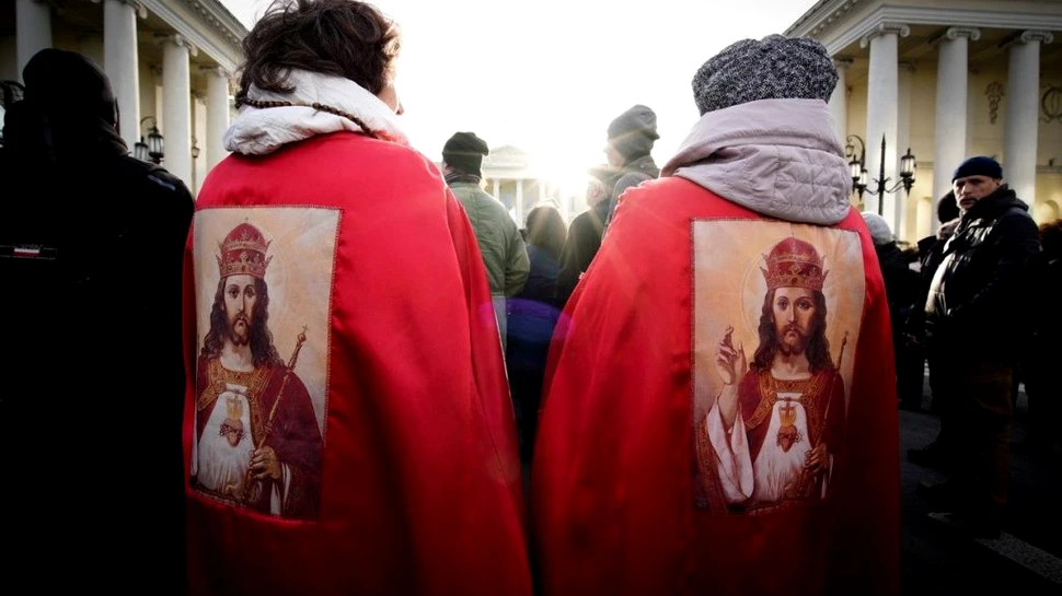 Educaţia sexuală, înlocuită cu „educație sanitară” și  predată doar cu acordul părinților, în școlile din România