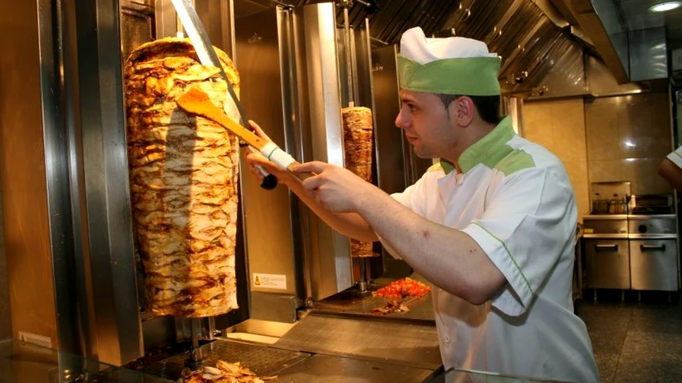 Revoluţie la Moscova după ce primarul vrea să interzică SHAORMA. ”Toate o să dispară complet” – FOTO