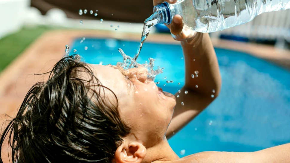Cum te răcorești pe caniculă? 3 metode dovedite științific