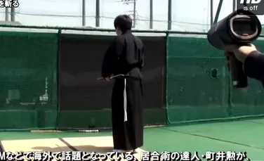 Realitatea bate filmul. Un samurai taie în două o minge de baseball, lansată cu 160 km/h – VIDEO
