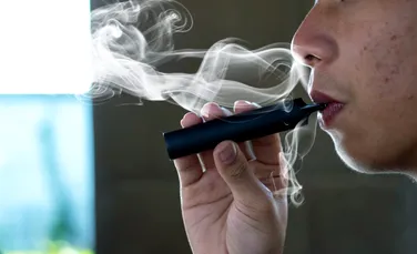 Țigările electronice pot duce la apariția cancerului, avertizează oamenii de știință
