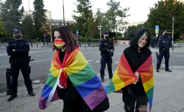 Polonia, îndemnată să recunoască parteneriatele între persoane de același sex