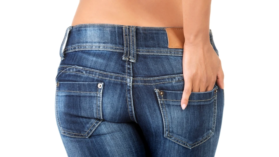 De ce nu este bine să purtaţi blugi strâmţi? Iată cum vă puneţi sănătatea în pericol