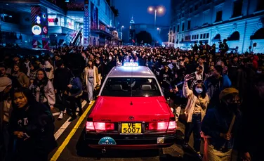 Activişti prodemocraţie din Hong Kong, condamnaţi din cauza participării la proteste