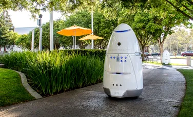 Un robot de securitate a lovit un copil într-un mall din SUA şi a încălcat prima lege a lui Asimov