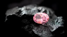 Secretul diamantelor roz, elucidat: Cercetătorii au găsit „ingredientul lipsă”