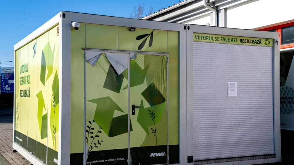 Românii, campioni la reciclare! Peste 2,4 miliarde de peturi au fost returnate la nivel național
