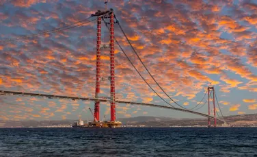 A fost stabilit un nou record. Acesta este cel mai lung pod suspendat din lume