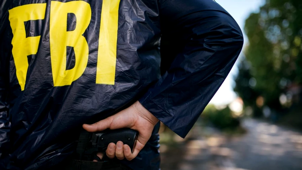 Cuplu din SUA, arestat pentru că a vândut secrete nucleare unui agent FBI sub acoperire. Unde ascundea cardurile