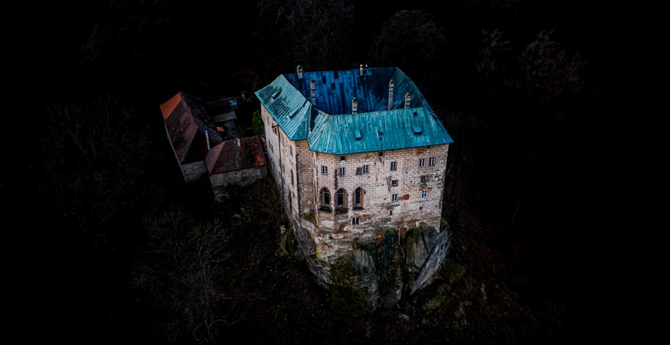 Castelul Houska, o structură gotică care păzește una dintre porțile iadului. Ce au ascuns naziștii aici