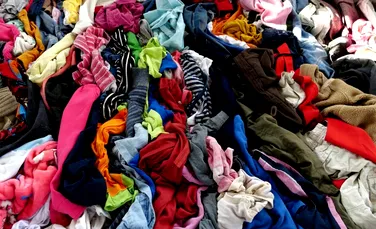 De ce unele branduri de lux distrug produse nevândute în loc să le vândă la reducere