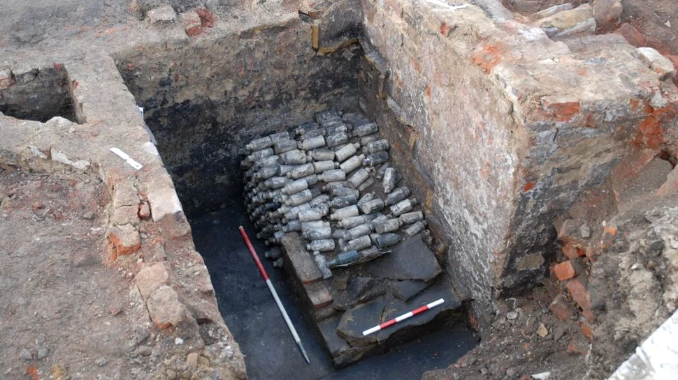 Descoperirea a peste 600 de sticle de bere din perioada victoriană oferă informaţii inedite