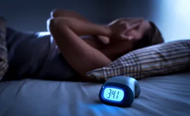 Cum poate afecta somnul insuficient mersul şi echilibrul