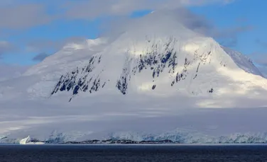 Topirea calotelor glaciare din Antarctica ar putea declanșa erupția vulcanilor