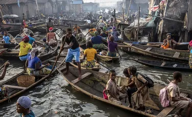 Fotografia zilei – Makoko, coşmarul plutitor
