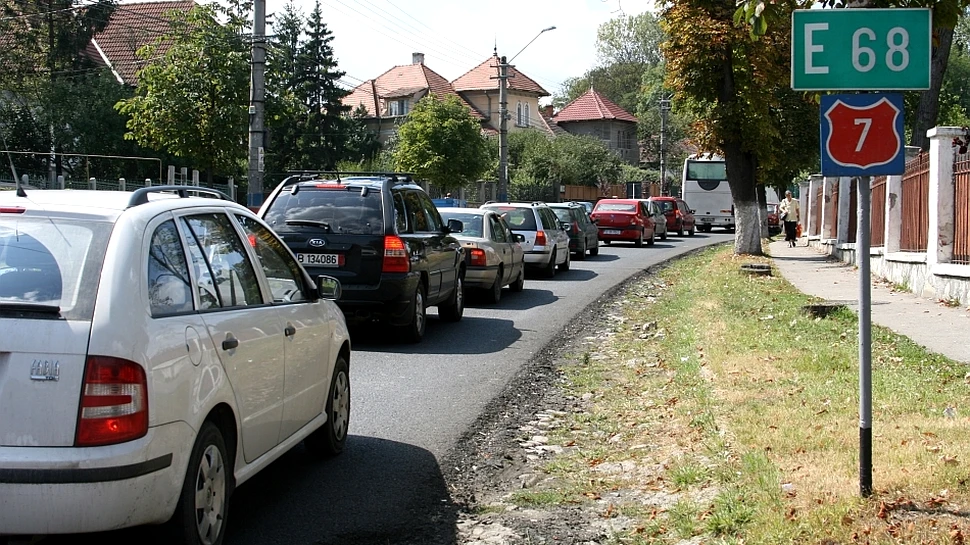 O nouă aplicaţie pentru telefonul mobil reduce blocajele din trafic şi îmbunătăţeşte consumul automobilului