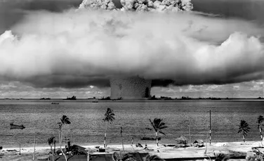 Sute de filmuleţe cu testele armelor nucleare ale americanilor au fost declasificate şi publicate