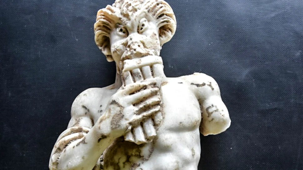 Statuia unui zeu păgân a fost găsită în ruinele unei biserici din Istanbul