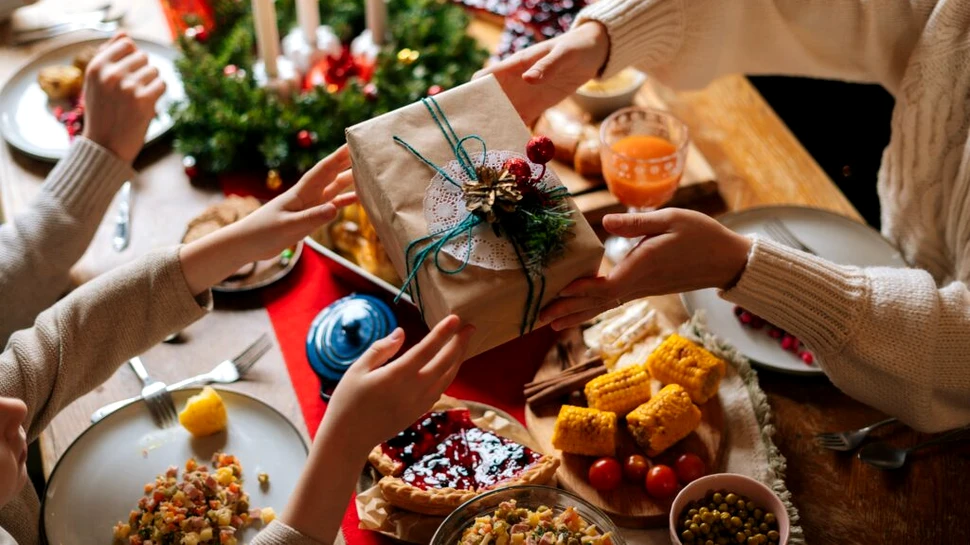 Arta mesei festive sau când adevărata sărbătoare începe cu rolul gazdei