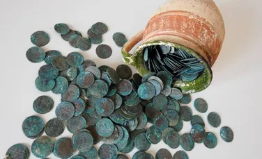 500 de monede vechi de trei secole, descoperite sub podeaua unei biserici din Slovacia