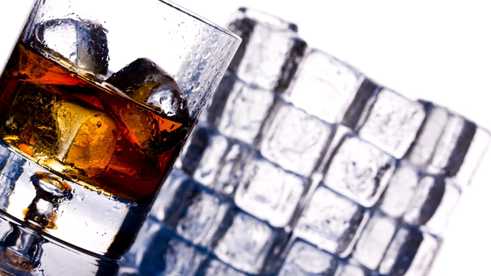 10 moduri prin care îţi poţi da seama dacă whisky-ul este contrafăcut