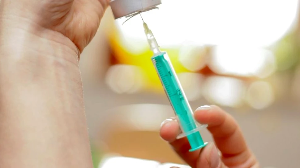 Primele doze de vaccin anti-COVID-19 ajung în România pe 26 decembrie