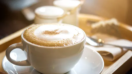Câte cești de cafea putem bea pe zi pentru o îmbătrânire sănătoasă?