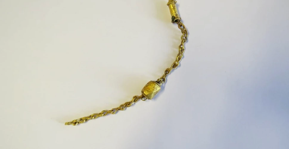 Colier de aur din vremea romanilor, descoperit într-o fostă colonie din Bulgaria