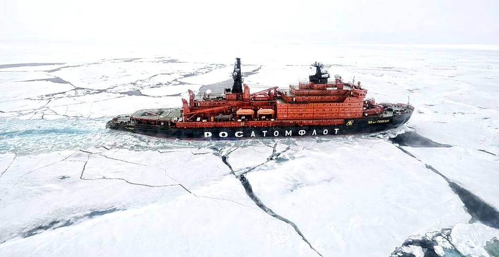 Stratul de gheaţă din Antarctica devine tot mai subţire. Misiunea terminată într-un timp record de către un spărgător de gheaţă