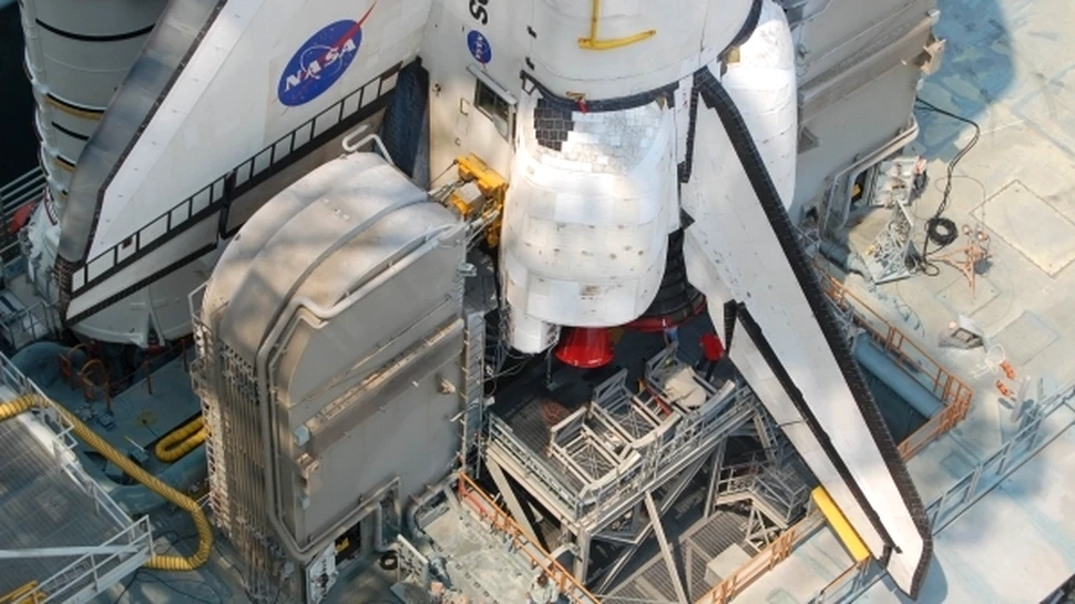 După 30 de ani şi 196 de miliarde de dolari, NASA spune adio navetei spaţiale (VIDEO)
