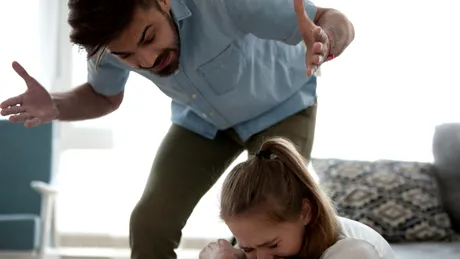 Abuzul verbal este la fel de grav precum cel fizic, arată un studiu