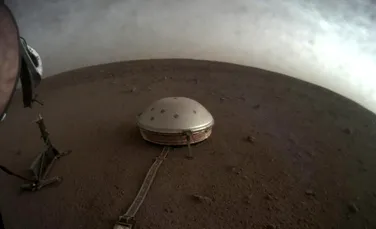 Cum sună impactul unui meteoroid pe Marte? Sunete surprinse, în premieră, de sonda InSight