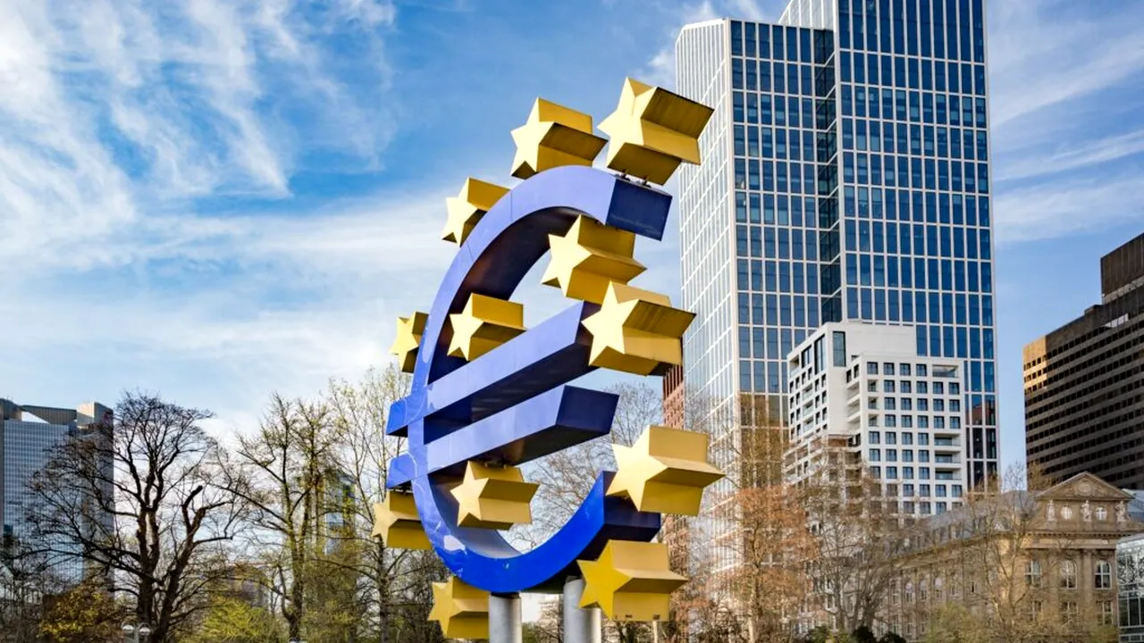 România să adere la euro_shutterstock_descoperă 
