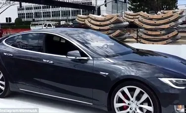 Transportul viitorului devine realitate: Primele imagini cu ascensorul pentru maşini construit de Elon Musk