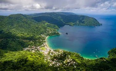 Cercetătorii brazilieni au descoperit roci din plastic pe o insulă îndepărtată