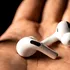 Apple AirPods Pro 2 vor funcționa ca proteze auditive, fără să fie nevoie de prescripție medicală