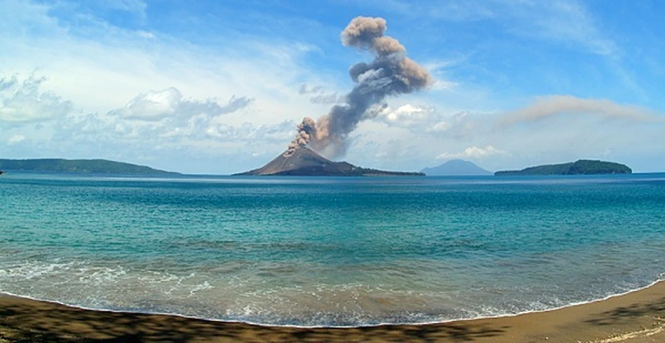 Cel mai mare vulcan cunoscut este pe cale sa erupa din nou (FOTO)